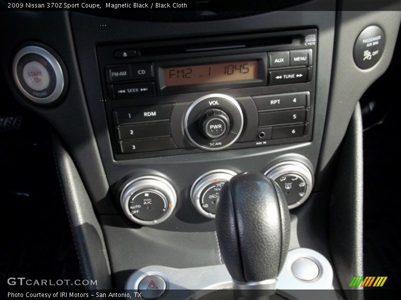 Magnetic Black / Black Cloth 2009 Nissan 370Z Sport Coupe