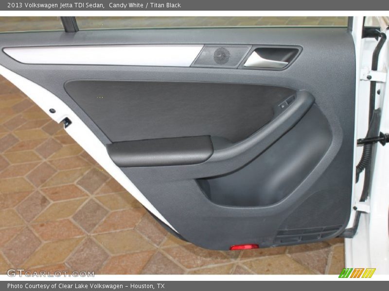 Candy White / Titan Black 2013 Volkswagen Jetta TDI Sedan
