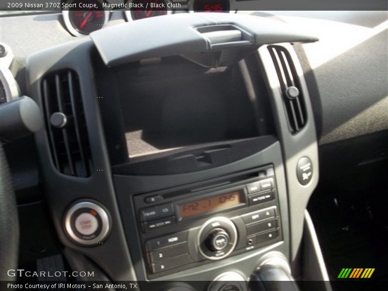 Magnetic Black / Black Cloth 2009 Nissan 370Z Sport Coupe