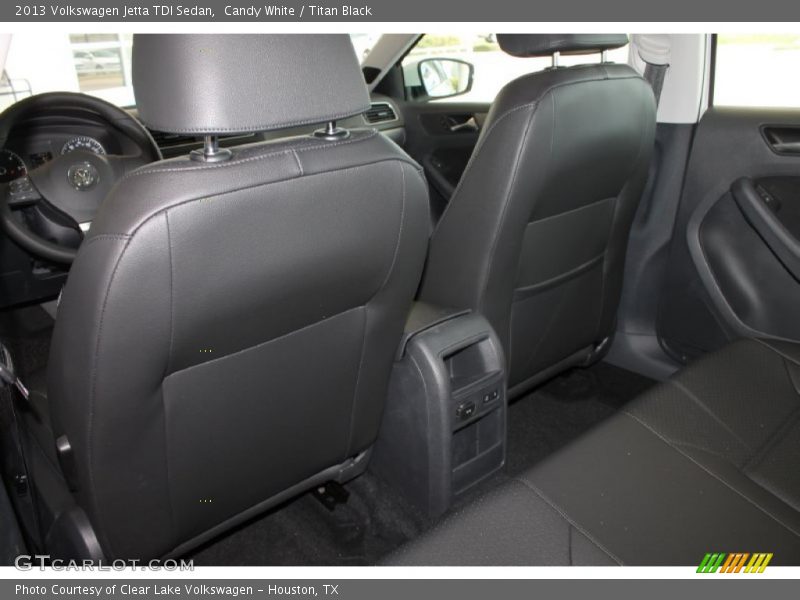 Candy White / Titan Black 2013 Volkswagen Jetta TDI Sedan