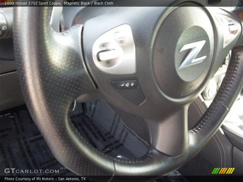 Magnetic Black / Black Cloth 2009 Nissan 370Z Sport Coupe