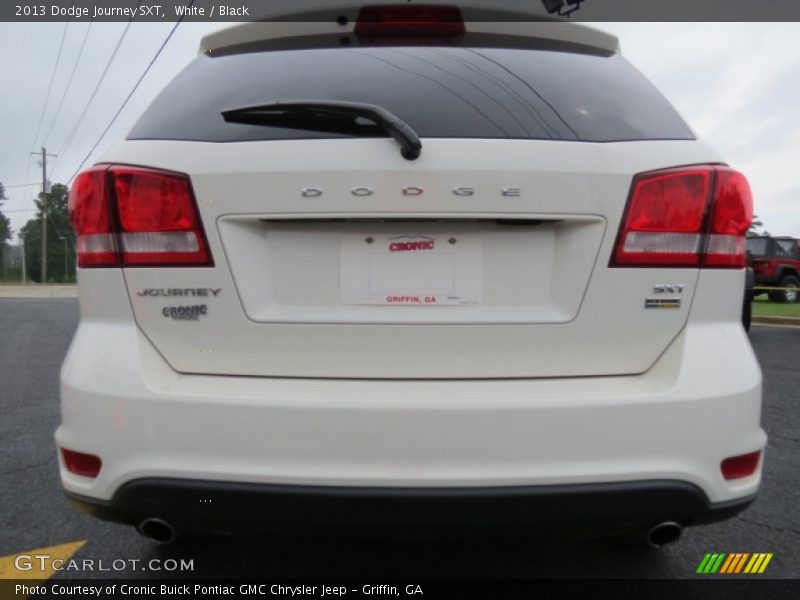 White / Black 2013 Dodge Journey SXT
