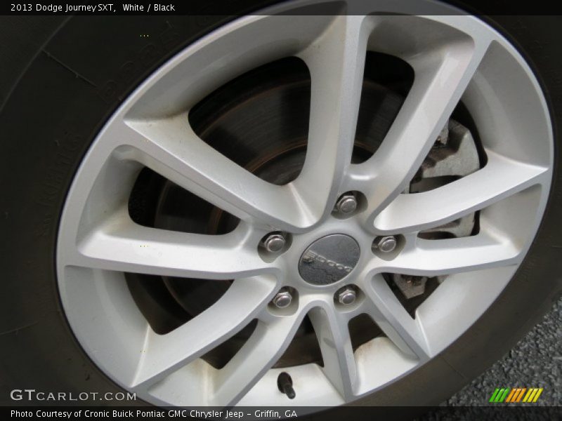 White / Black 2013 Dodge Journey SXT
