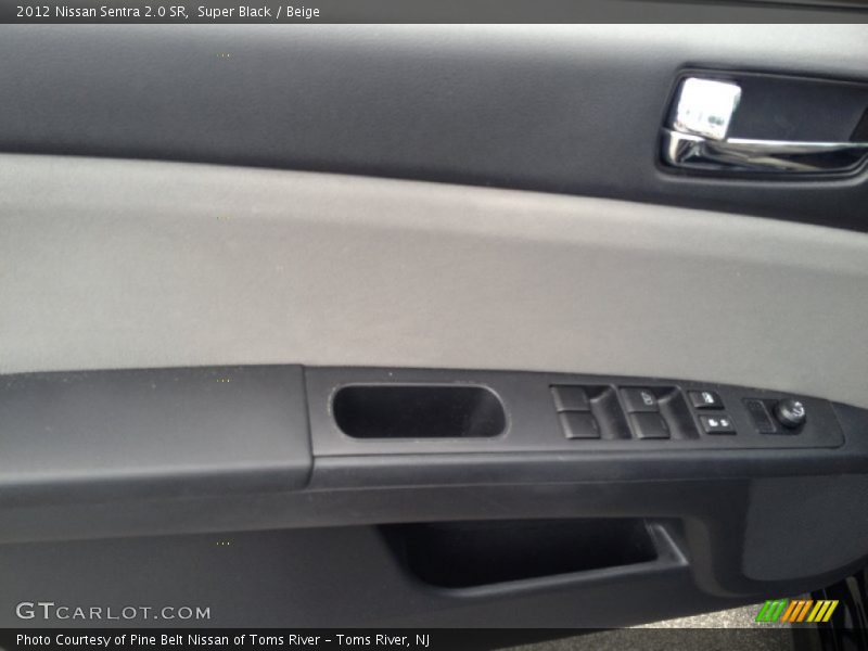 Super Black / Beige 2012 Nissan Sentra 2.0 SR