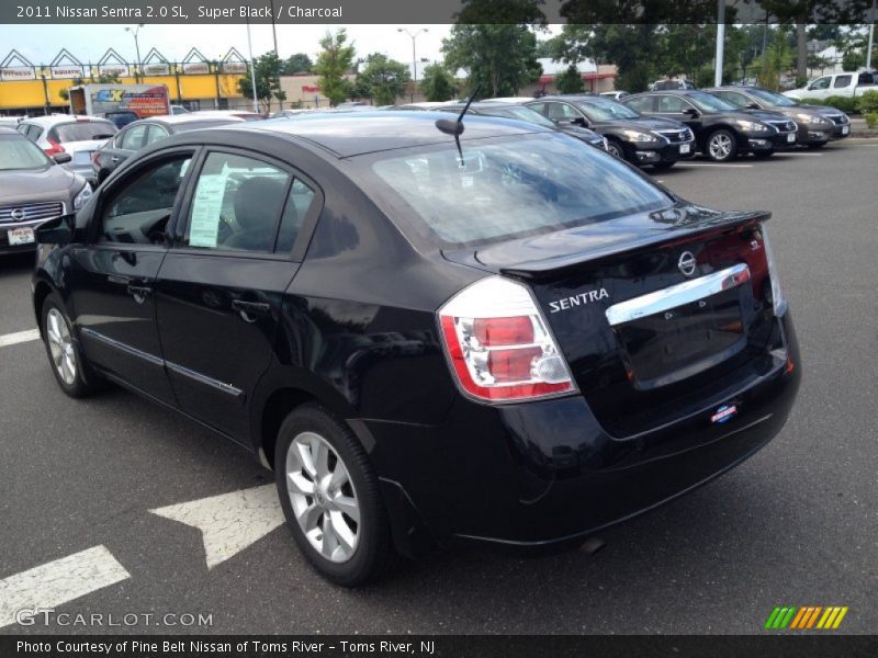 Super Black / Charcoal 2011 Nissan Sentra 2.0 SL
