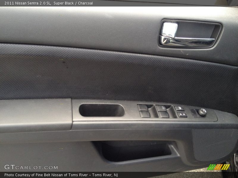 Super Black / Charcoal 2011 Nissan Sentra 2.0 SL