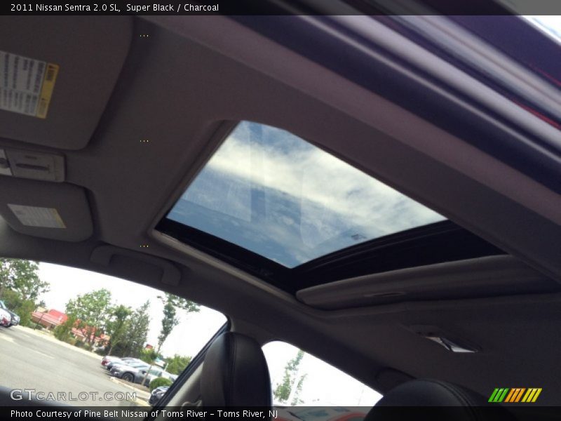 Super Black / Charcoal 2011 Nissan Sentra 2.0 SL