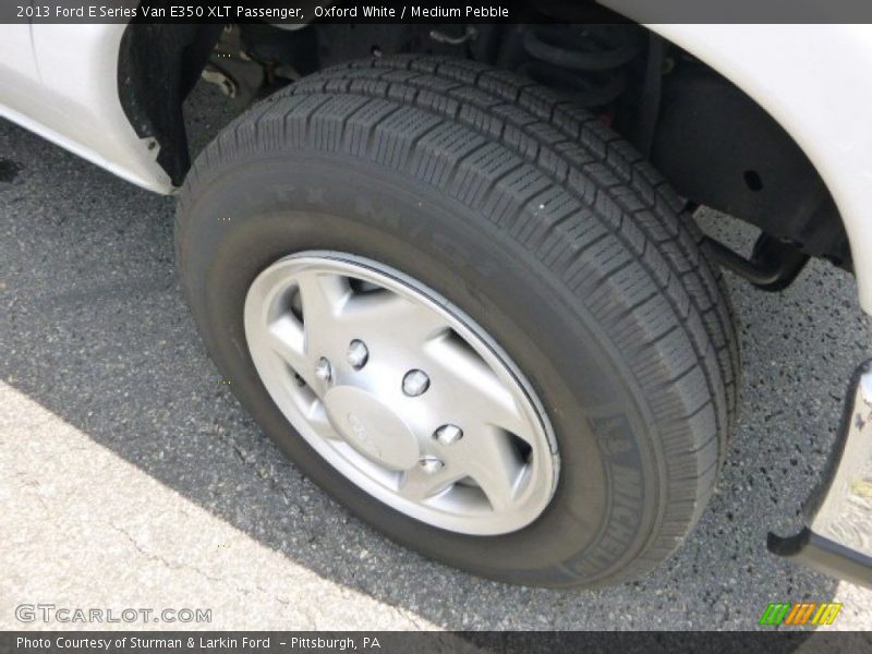 Oxford White / Medium Pebble 2013 Ford E Series Van E350 XLT Passenger