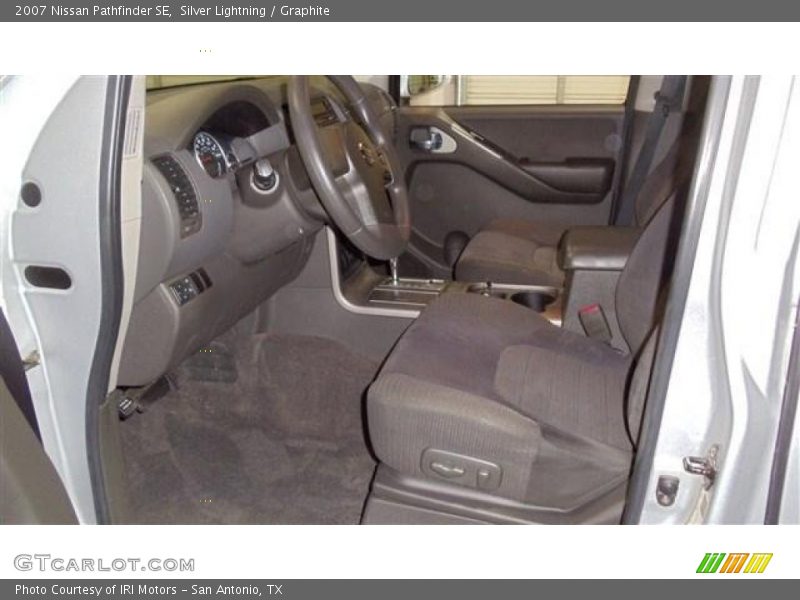 Silver Lightning / Graphite 2007 Nissan Pathfinder SE