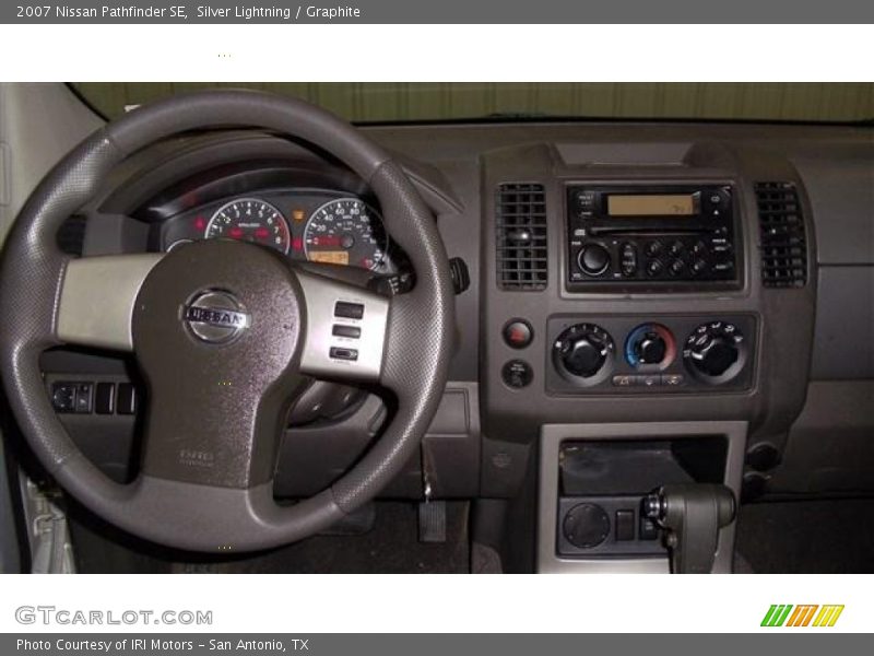 Silver Lightning / Graphite 2007 Nissan Pathfinder SE