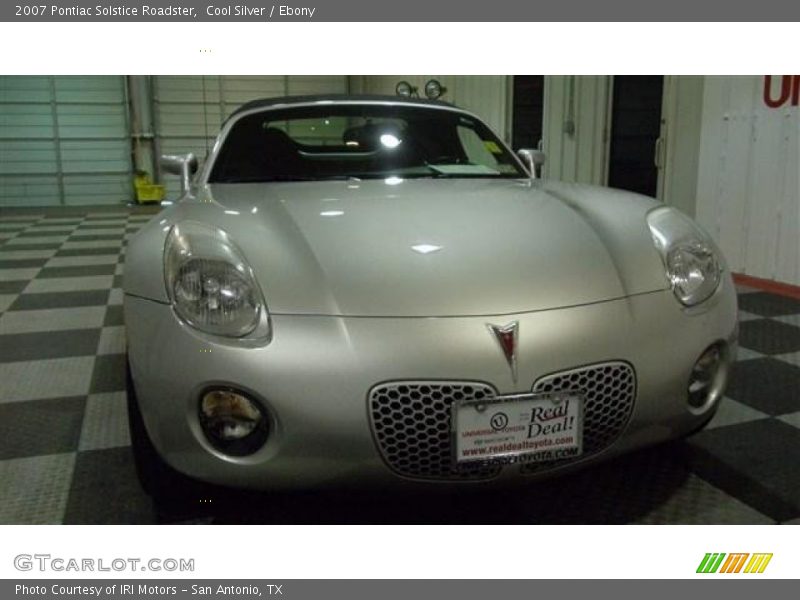 Cool Silver / Ebony 2007 Pontiac Solstice Roadster