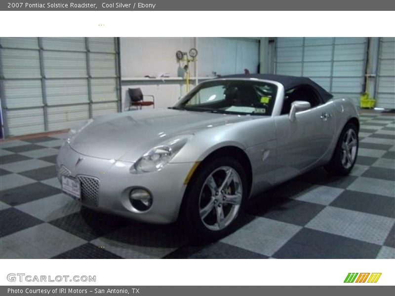 Cool Silver / Ebony 2007 Pontiac Solstice Roadster