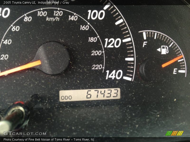 Indigo Ink Pearl / Gray 2005 Toyota Camry LE