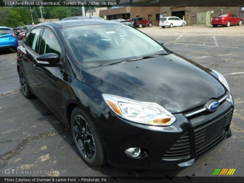 Tuxedo Black / Charcoal Black 2014 Ford Focus SE Hatchback