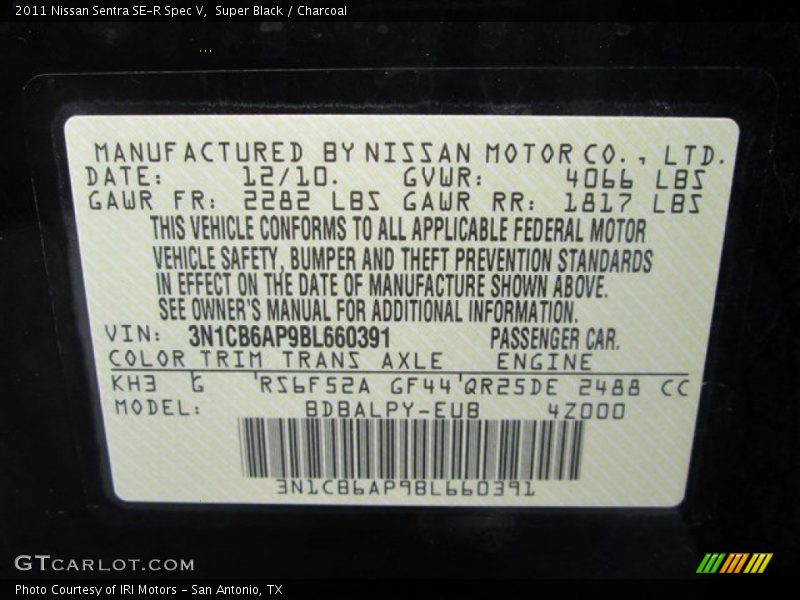 Super Black / Charcoal 2011 Nissan Sentra SE-R Spec V
