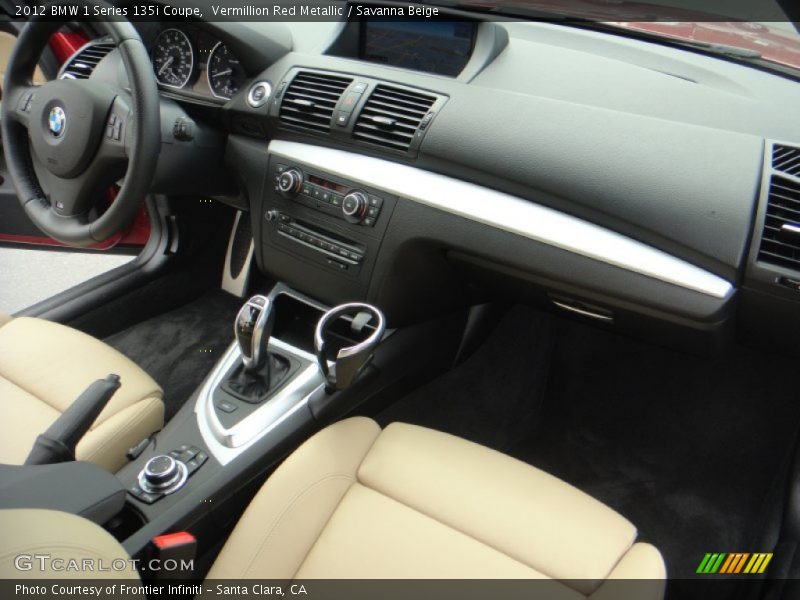 Dashboard of 2012 1 Series 135i Coupe