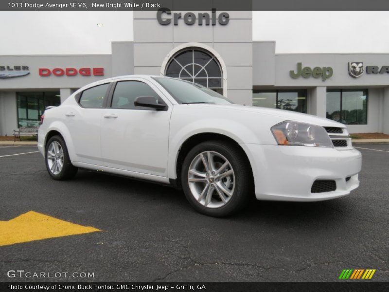 New Bright White / Black 2013 Dodge Avenger SE V6