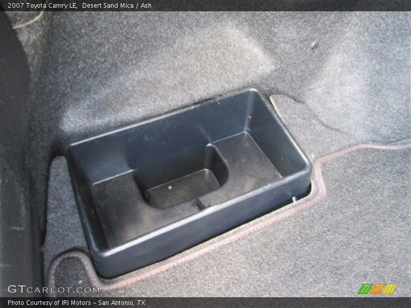 Desert Sand Mica / Ash 2007 Toyota Camry LE
