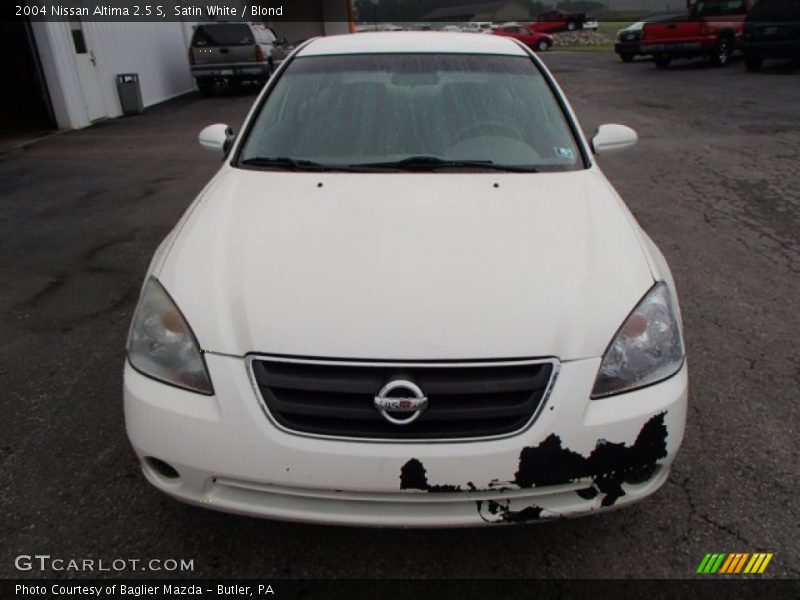 Satin White / Blond 2004 Nissan Altima 2.5 S