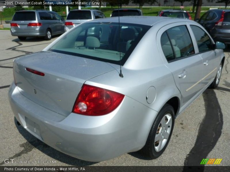 Ultra Silver Metallic / Gray 2005 Chevrolet Cobalt Sedan