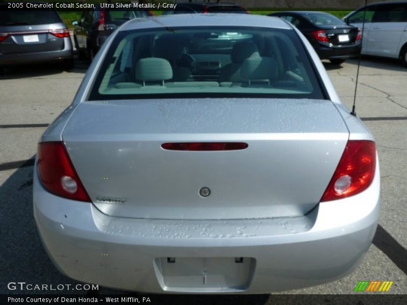 Ultra Silver Metallic / Gray 2005 Chevrolet Cobalt Sedan