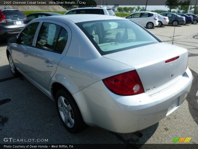 Ultra Silver Metallic / Gray 2005 Chevrolet Cobalt Sedan