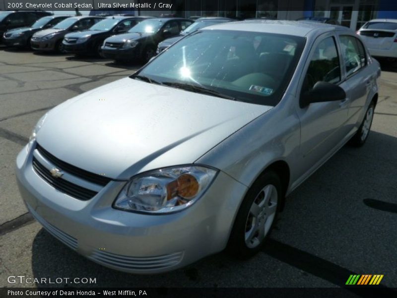 Ultra Silver Metallic / Gray 2005 Chevrolet Cobalt Sedan
