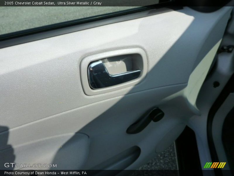 Ultra Silver Metallic / Gray 2005 Chevrolet Cobalt Sedan