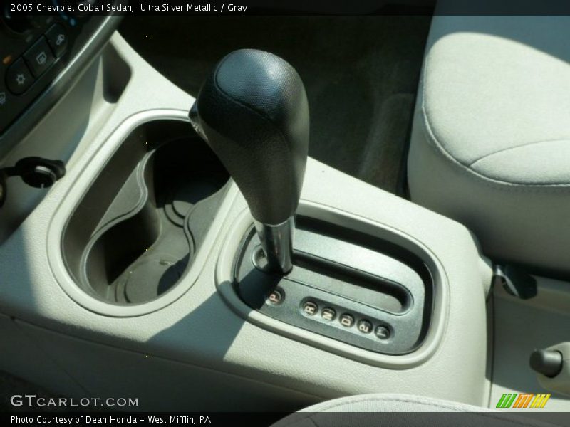 Ultra Silver Metallic / Gray 2005 Chevrolet Cobalt Sedan
