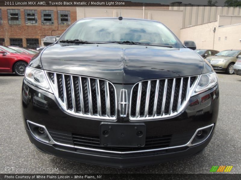 Tuxedo Black Metallic / Medium Light Stone 2011 Lincoln MKX AWD