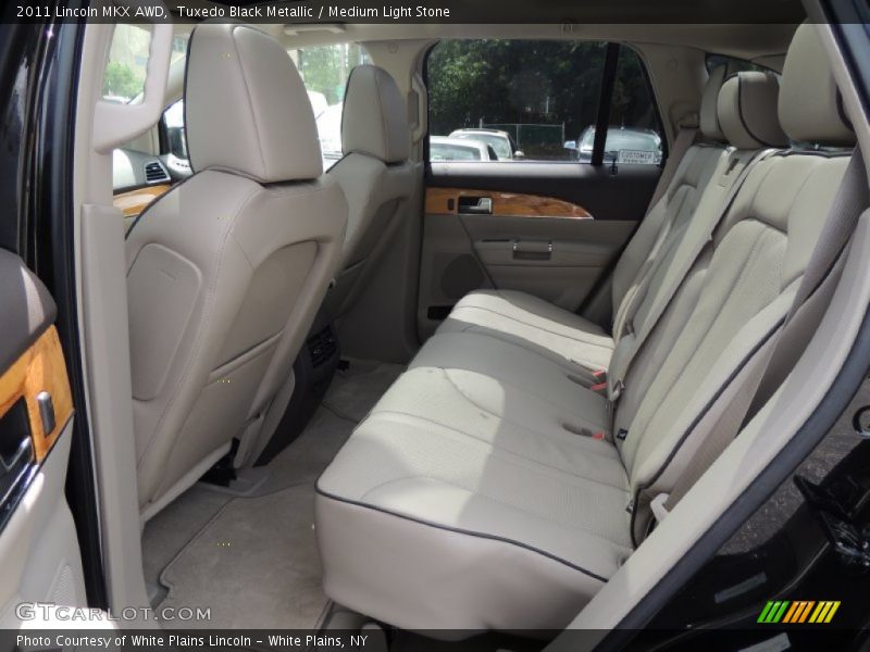 Tuxedo Black Metallic / Medium Light Stone 2011 Lincoln MKX AWD