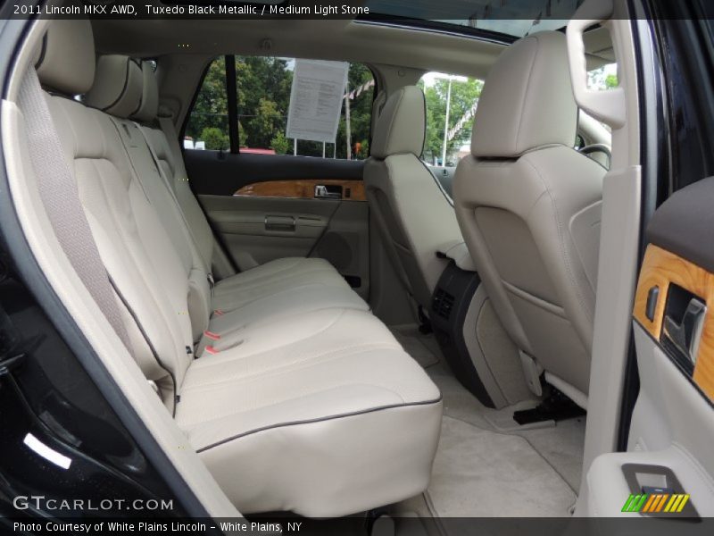 Tuxedo Black Metallic / Medium Light Stone 2011 Lincoln MKX AWD