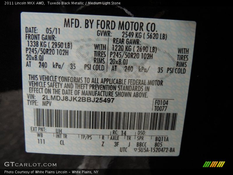 Tuxedo Black Metallic / Medium Light Stone 2011 Lincoln MKX AWD