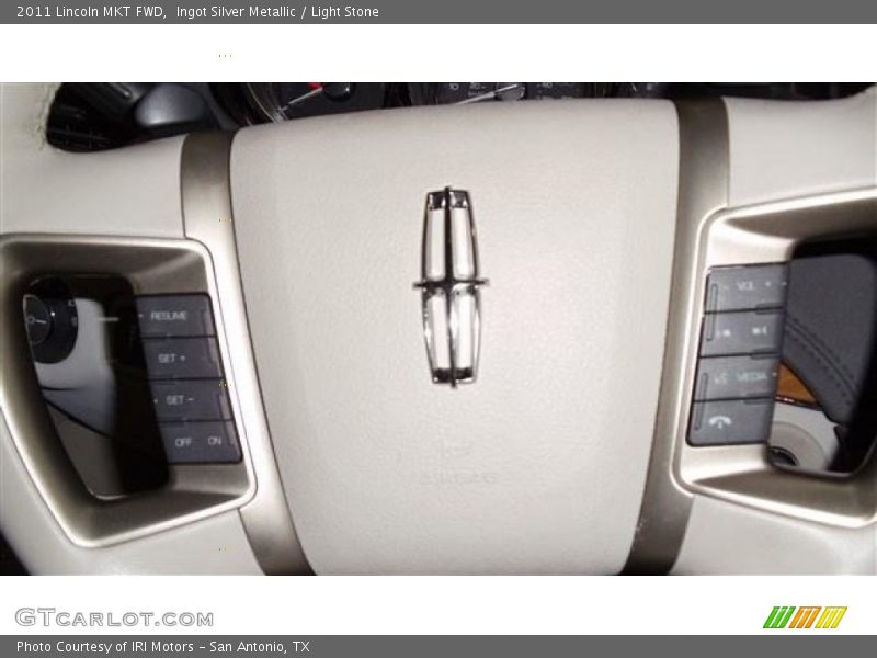 Ingot Silver Metallic / Light Stone 2011 Lincoln MKT FWD