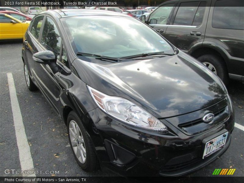 Tuxedo Black / Charcoal Black 2013 Ford Fiesta SE Hatchback