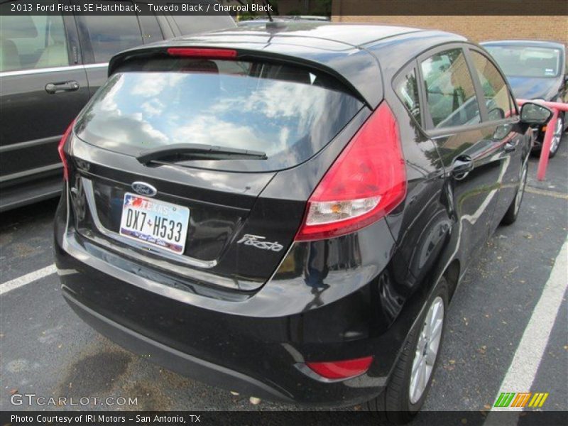 Tuxedo Black / Charcoal Black 2013 Ford Fiesta SE Hatchback