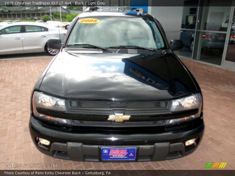 Black / Light Gray 2005 Chevrolet TrailBlazer EXT LT 4x4