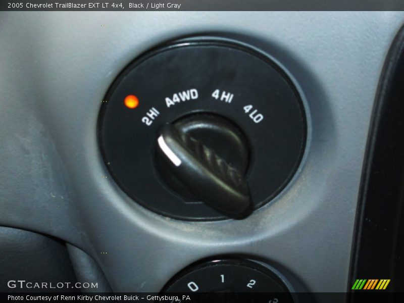 Black / Light Gray 2005 Chevrolet TrailBlazer EXT LT 4x4
