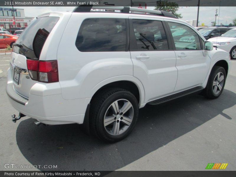 White Pearl / Black 2011 Mitsubishi Endeavor SE AWD