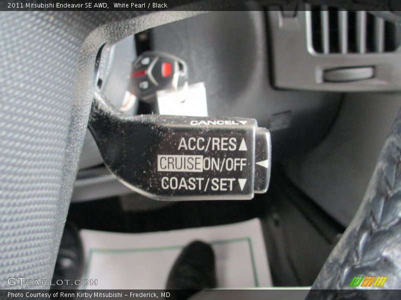 White Pearl / Black 2011 Mitsubishi Endeavor SE AWD
