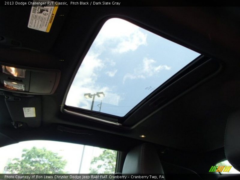 Pitch Black / Dark Slate Gray 2013 Dodge Challenger R/T Classic