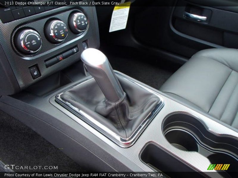 Pitch Black / Dark Slate Gray 2013 Dodge Challenger R/T Classic