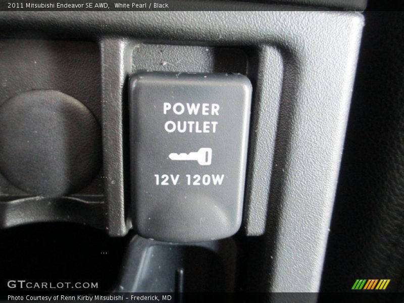 White Pearl / Black 2011 Mitsubishi Endeavor SE AWD