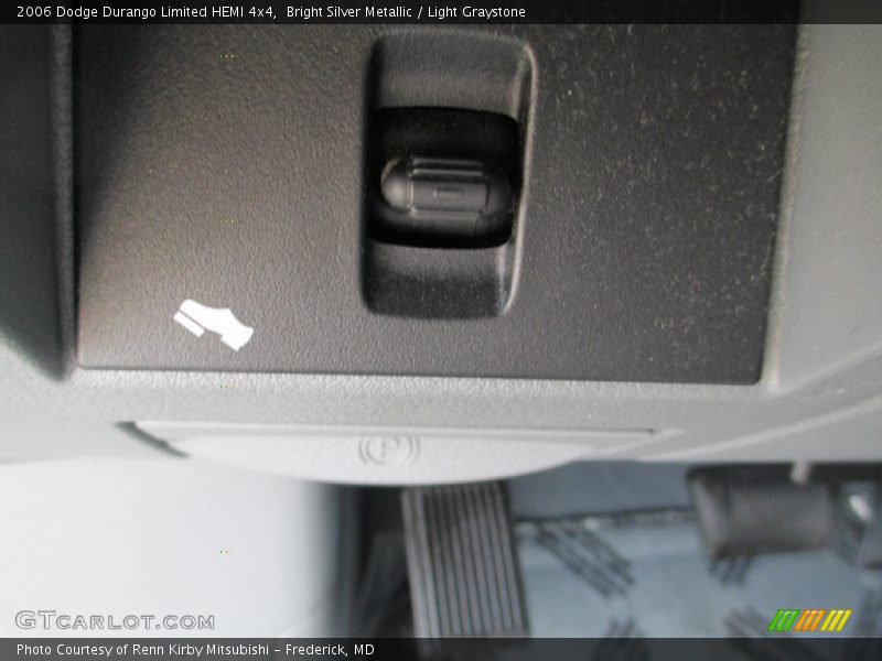 Bright Silver Metallic / Light Graystone 2006 Dodge Durango Limited HEMI 4x4
