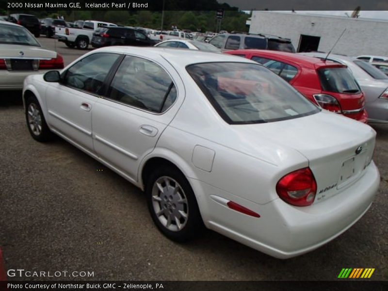 Icelandic Pearl / Blond 2000 Nissan Maxima GLE