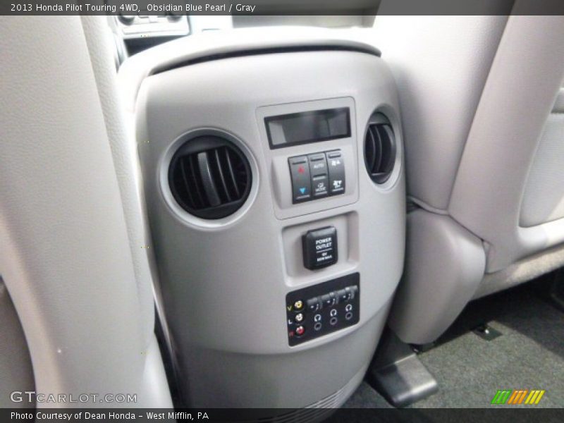 Controls of 2013 Pilot Touring 4WD