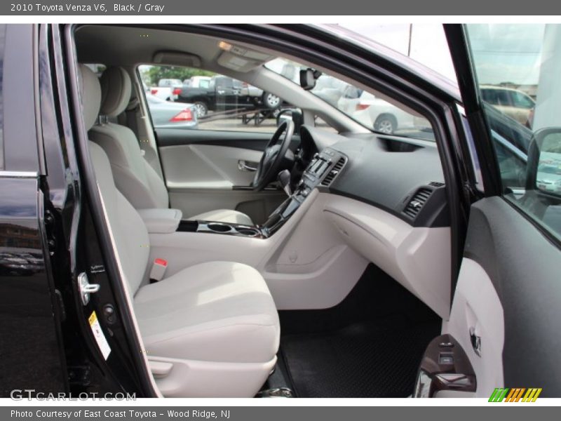 Black / Gray 2010 Toyota Venza V6