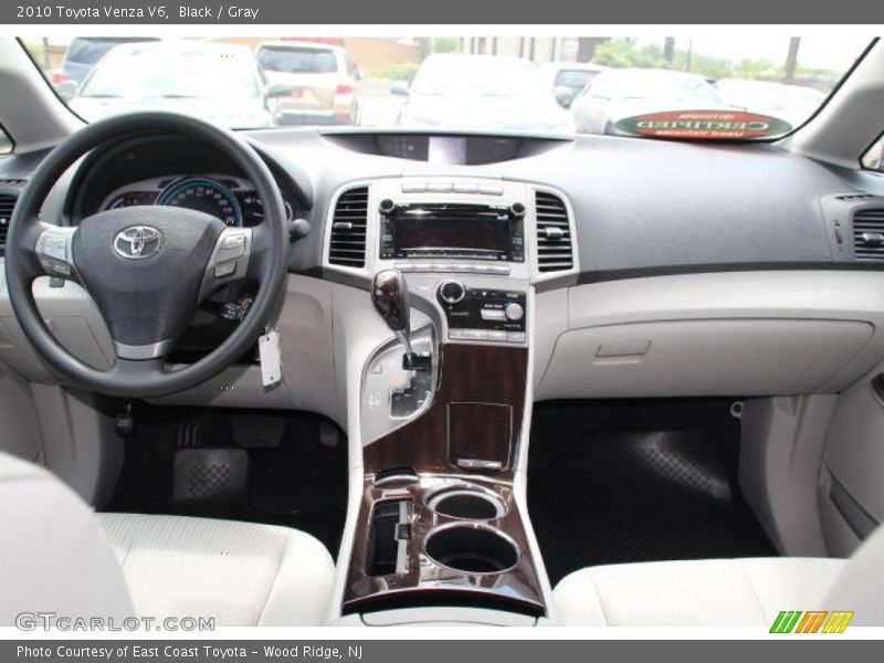 Black / Gray 2010 Toyota Venza V6