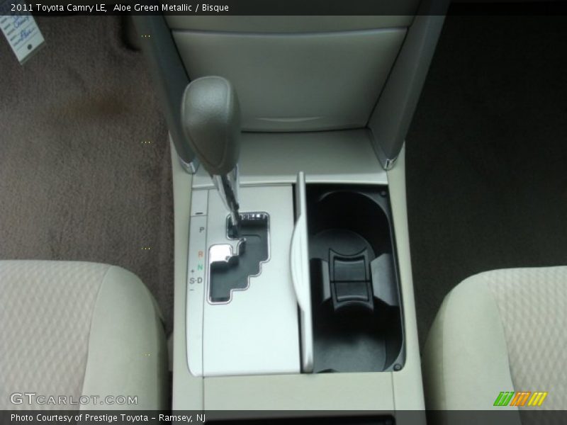 Aloe Green Metallic / Bisque 2011 Toyota Camry LE