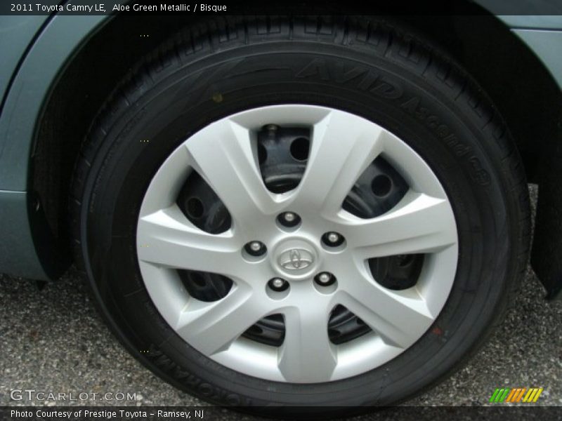Aloe Green Metallic / Bisque 2011 Toyota Camry LE